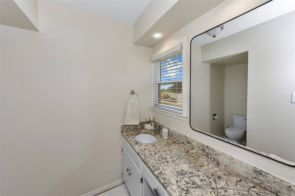 103 Robin Avenue, Weatherford, TX 76086