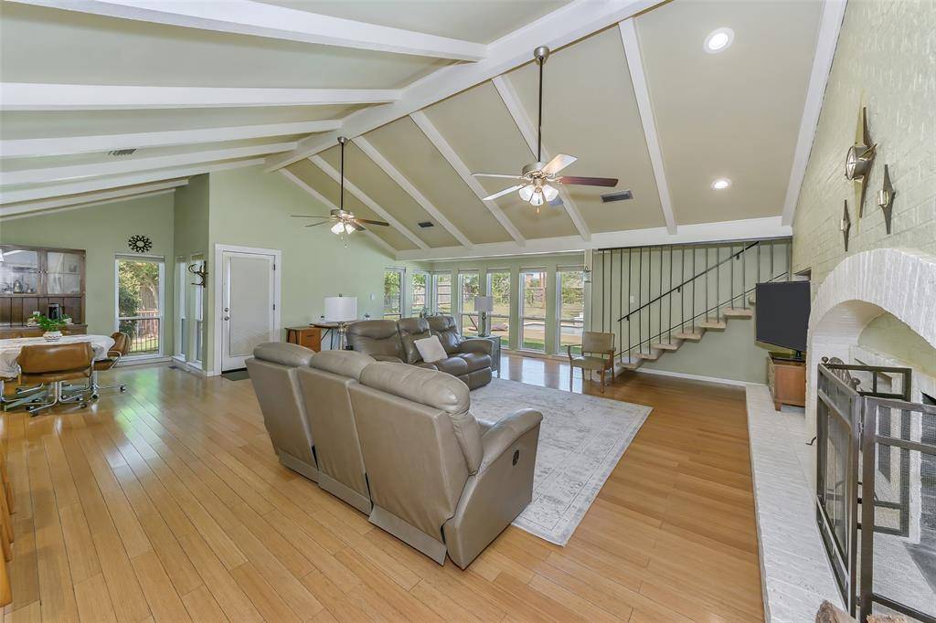 103 Robin Avenue, Weatherford, TX 76086