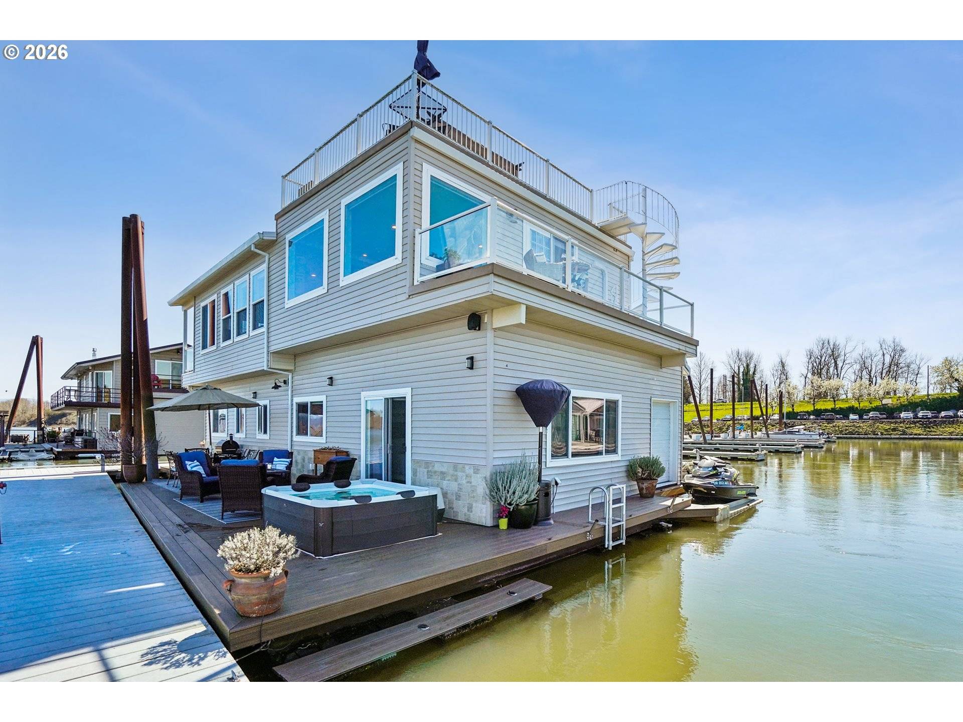 19609 NE Marine DR #B18, Portland, OR 97230