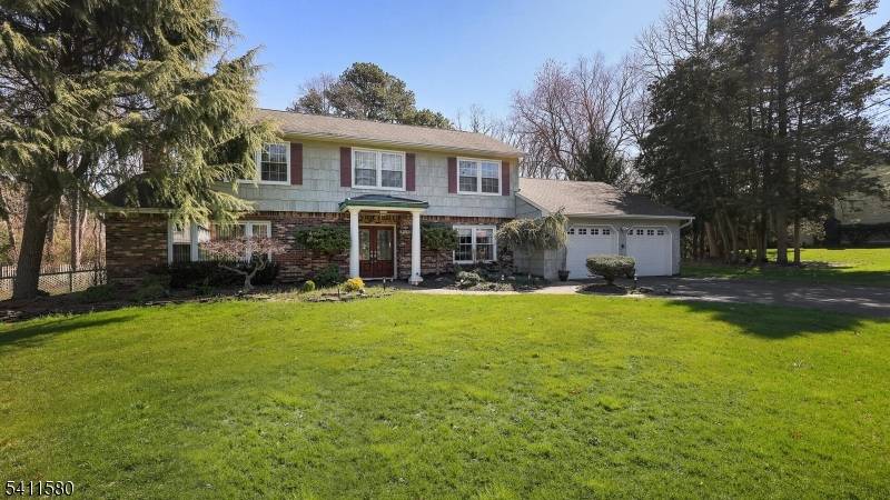 142 Monmouth Rd, Monroe Twp., NJ 08831