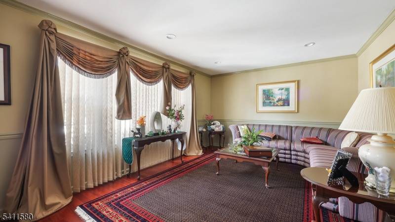 142 Monmouth Rd, Monroe Twp., NJ 08831