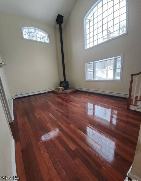8 Lincoln Trl, Hopatcong Boro, NJ 07843