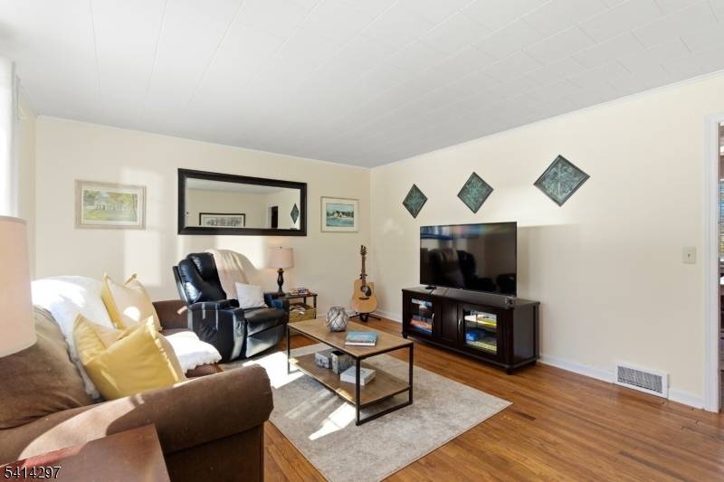 103 W Sunset Blvd, Andover Twp., NJ 07860