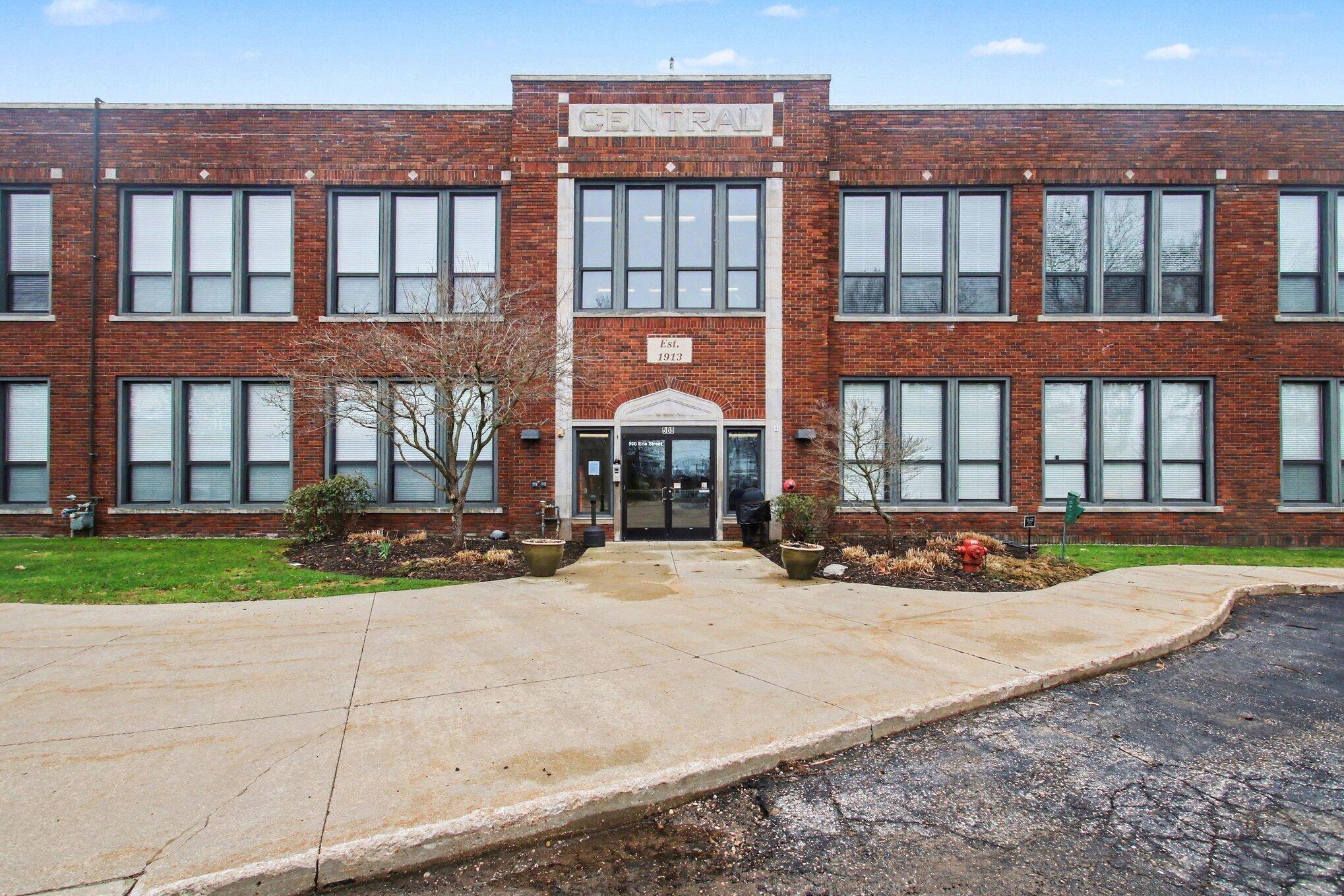 500 Erie ST #204, South Haven City, MI 49090