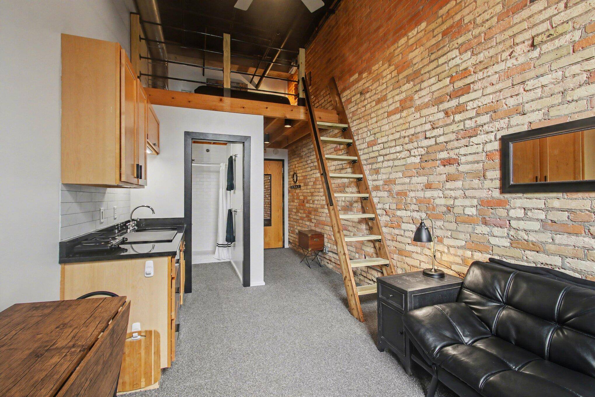 500 Erie ST #204, South Haven City, MI 49090