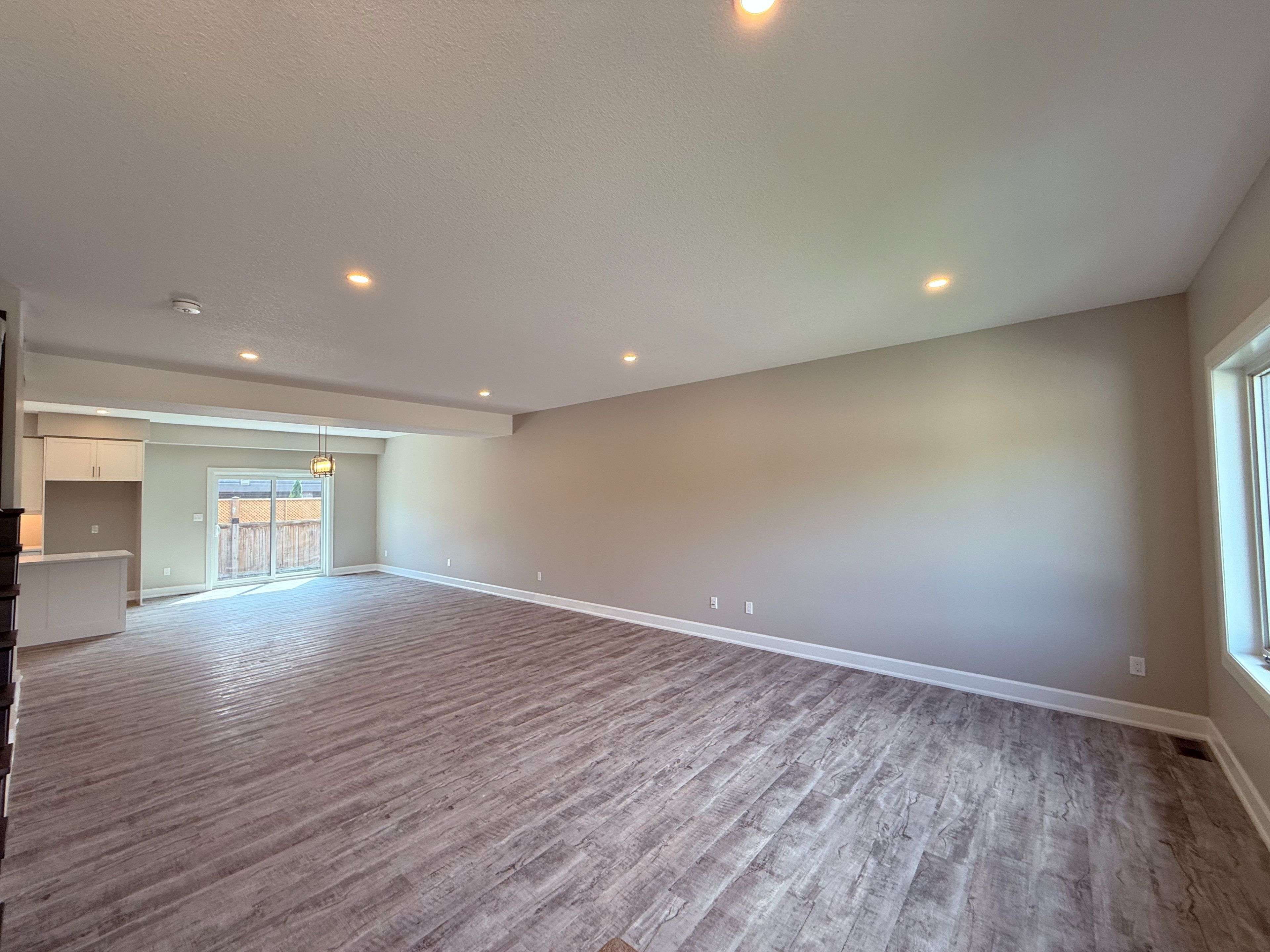 8 GOLF LINKS RD #Unit 2, Kincardine, ON N2Z 0G1