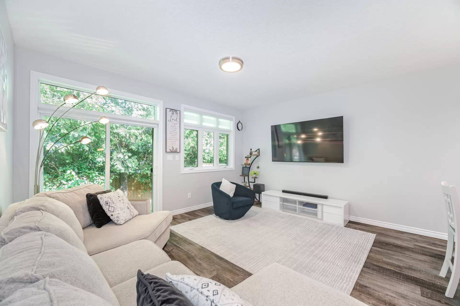 44 Main ST #9, East Zorra-tavistock, ON N0J 1M0