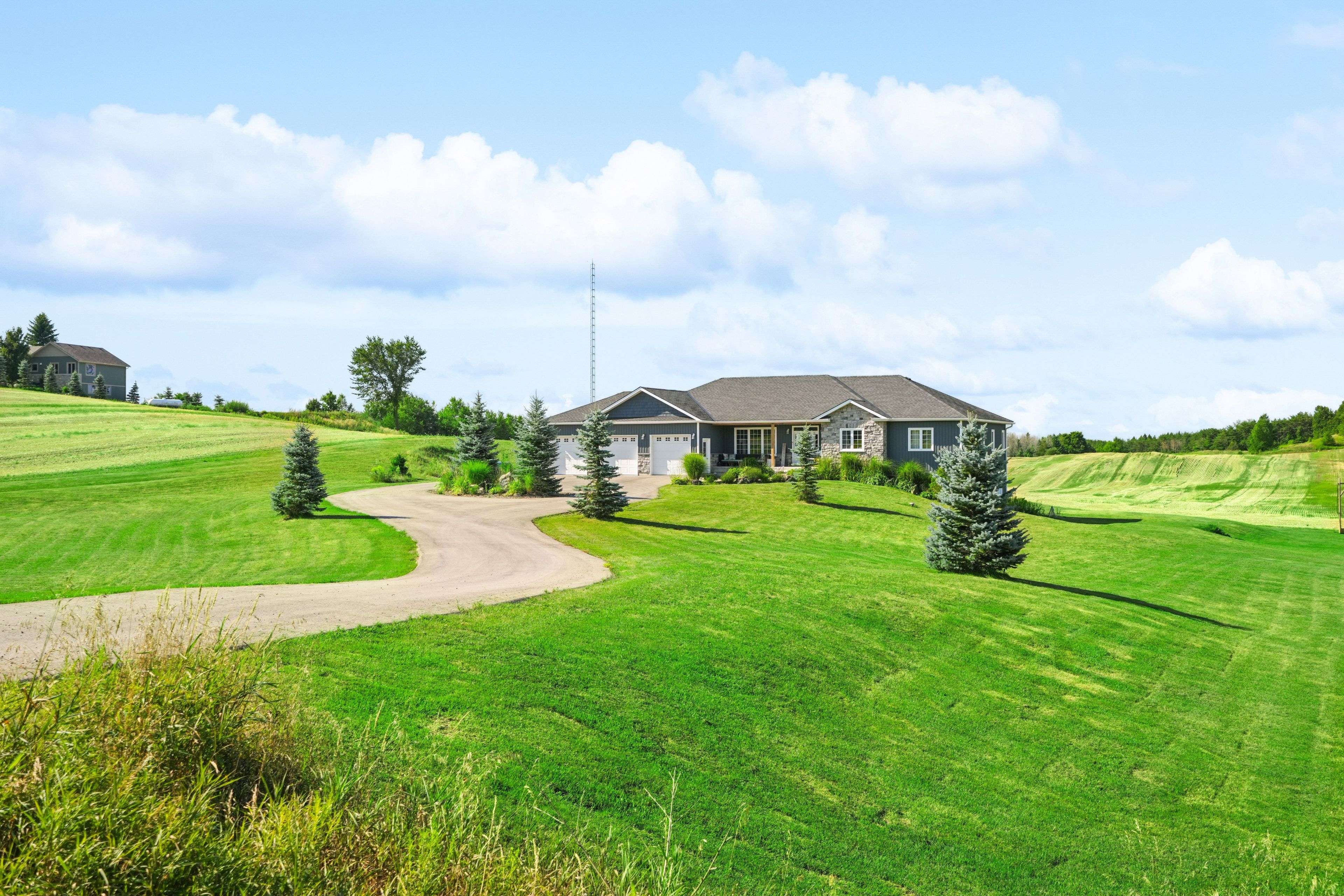 151116 12th Line, East Garafraxa, ON L9W 7A8