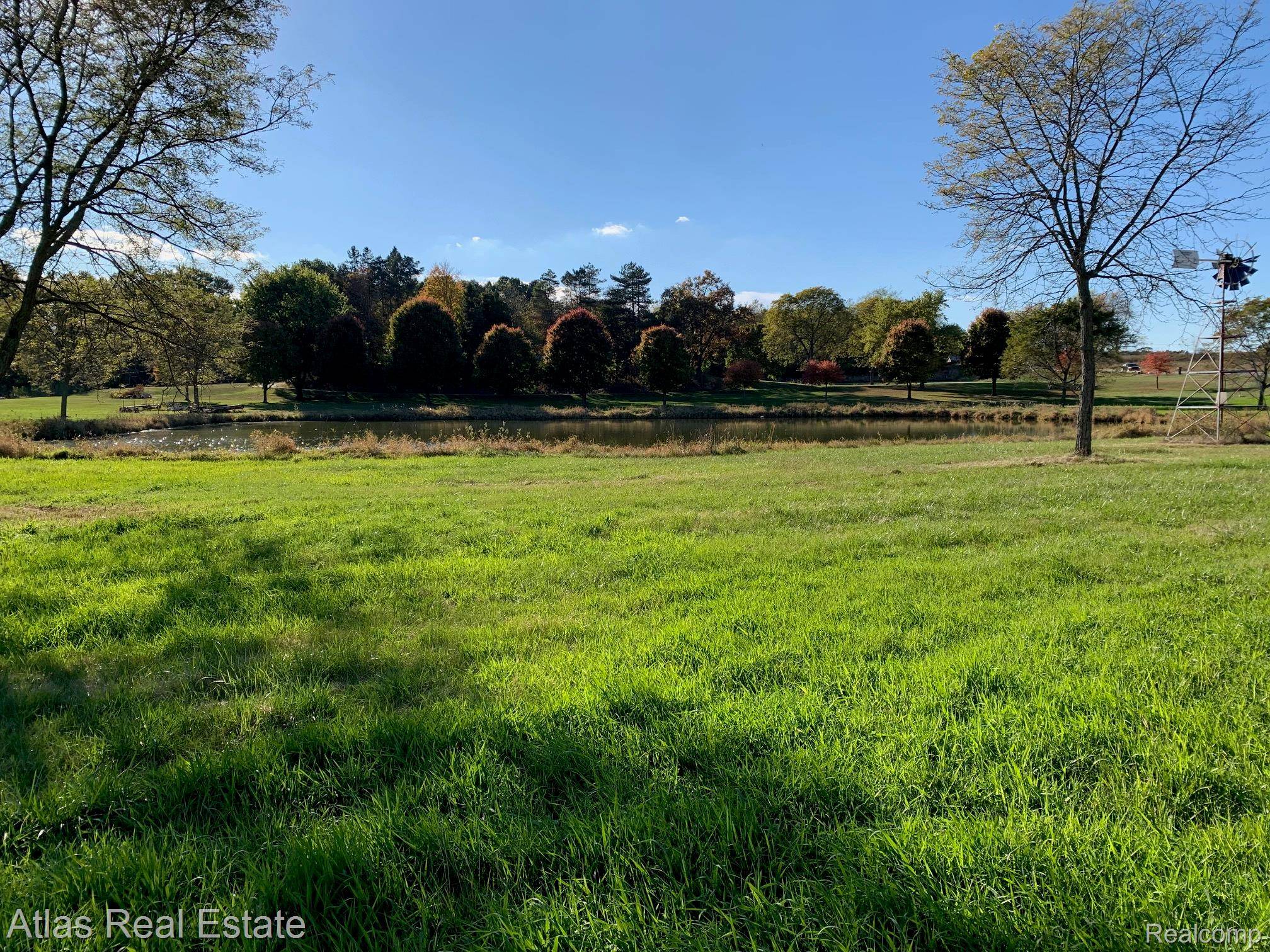 10020 Strawberry TRL, Atlas Township, MI 48438