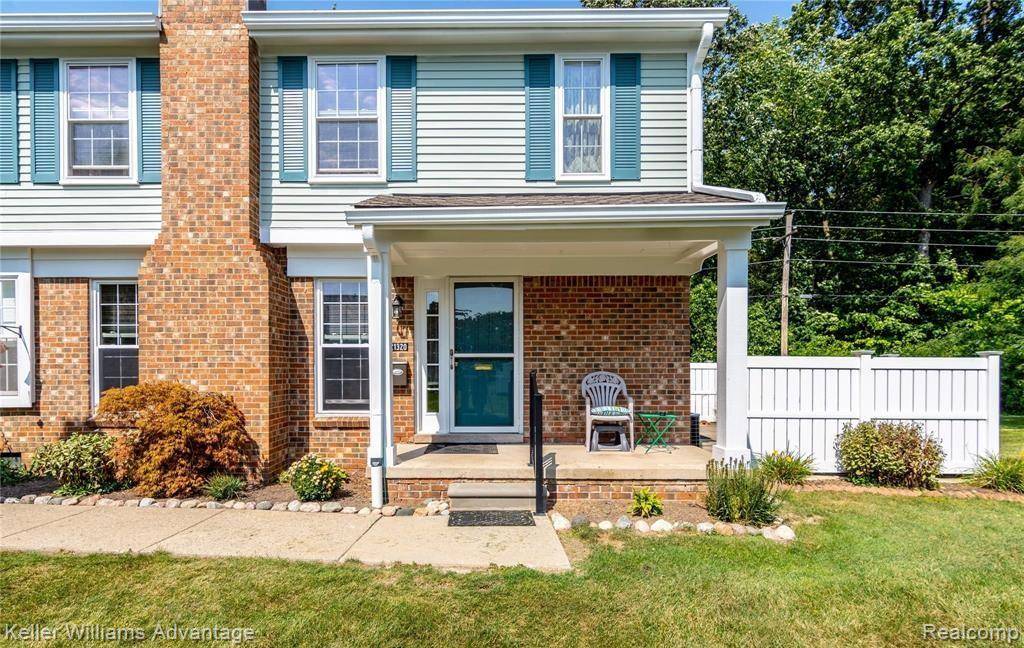 21320 E Glen Haven CIR, Novi, MI 48167