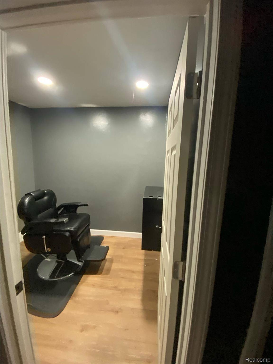 17306 W 7 Mile RD, Detroit, MI 48235