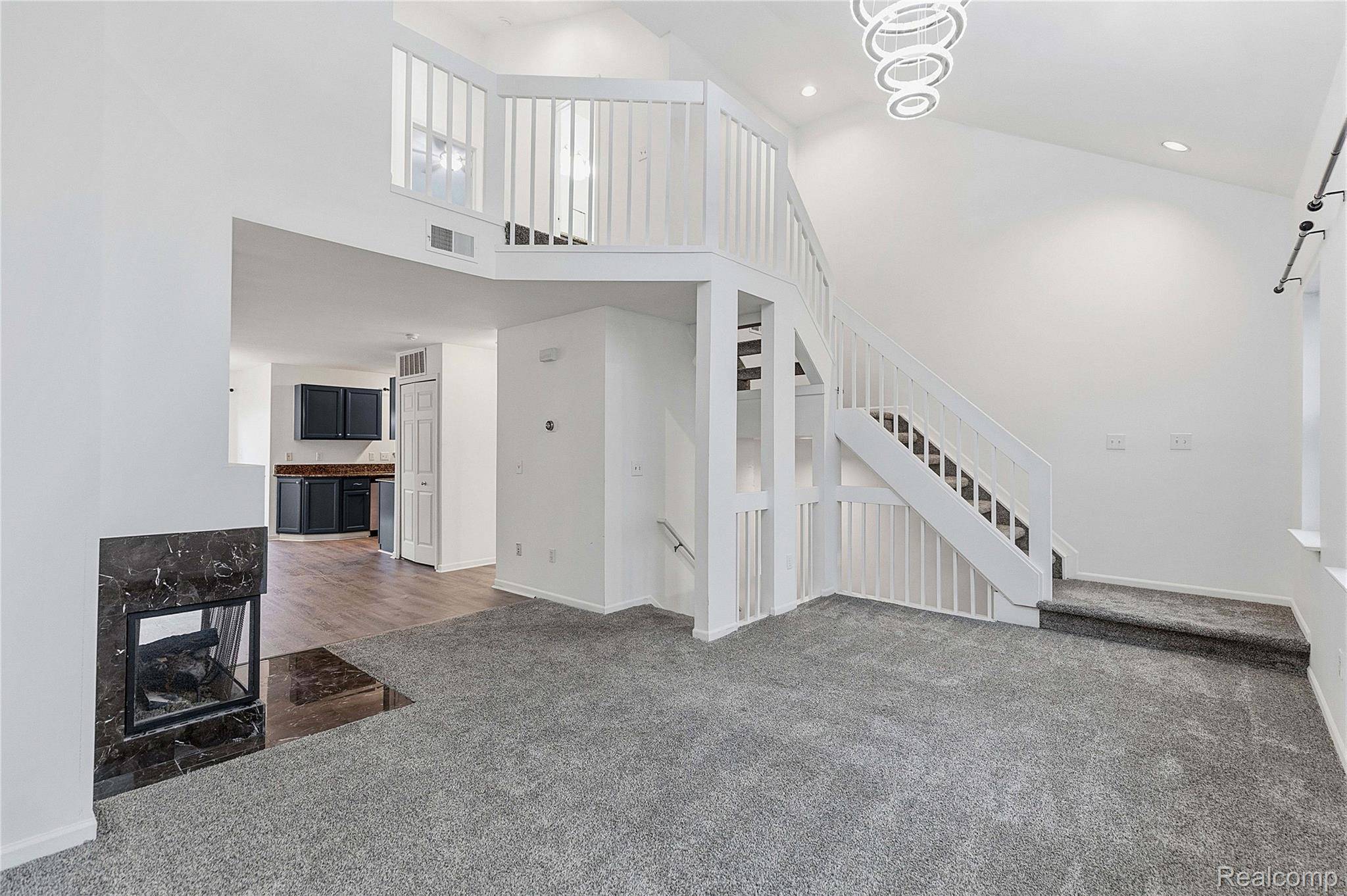 1548 Maryland Club DR, Royal Oak Charter Township, MI 48067