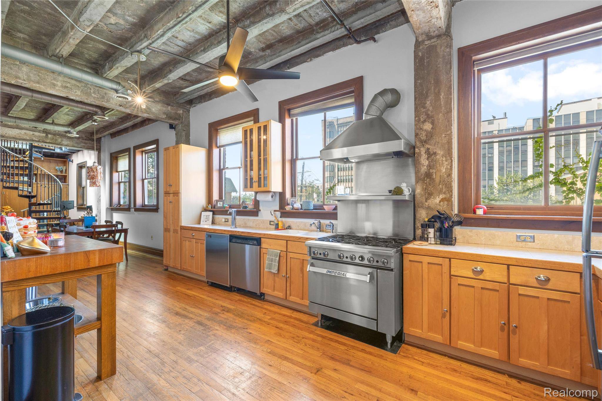 3139 Woodward AVE, Detroit, MI 48201