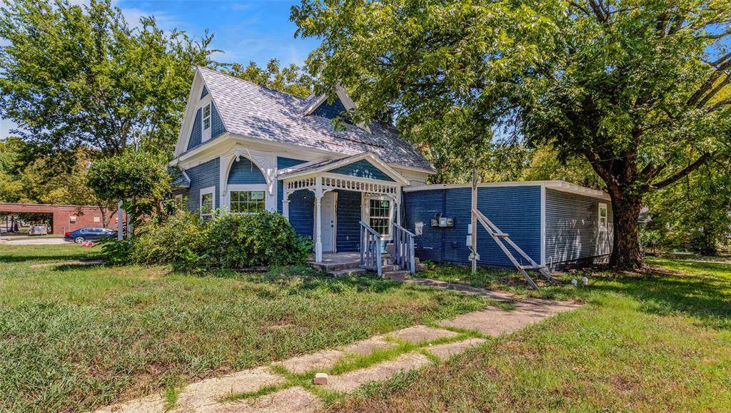 902 N Frances Street, Terrell, TX 75160