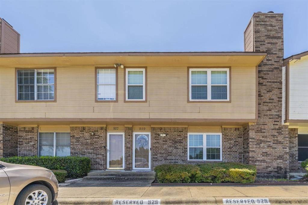 929 Vedral Place #929, Cedar Hill, TX 75104