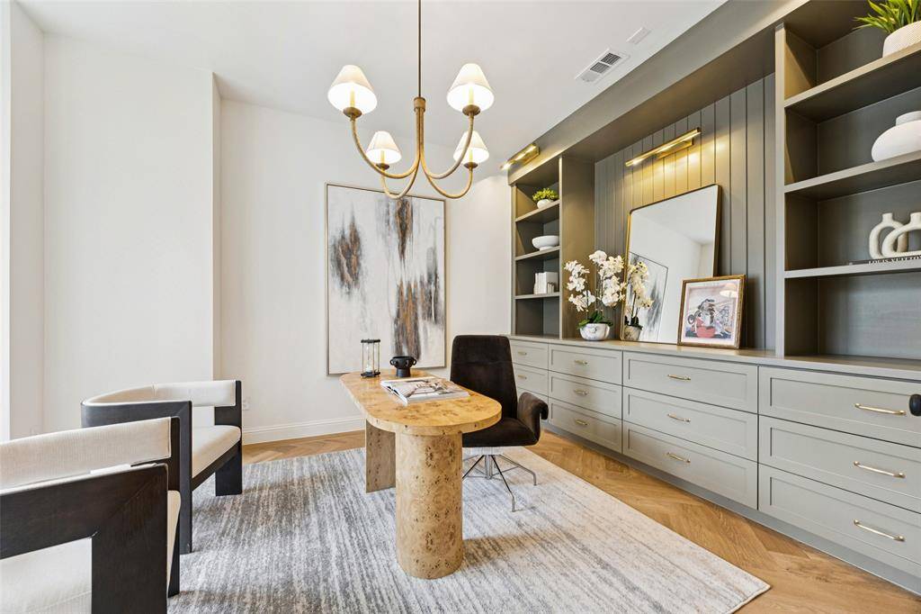 6860 Southridge Drive, Dallas, TX 75214