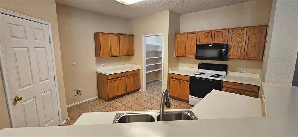 2820 Deer Ridge Drive, Rockwall, TX 75032