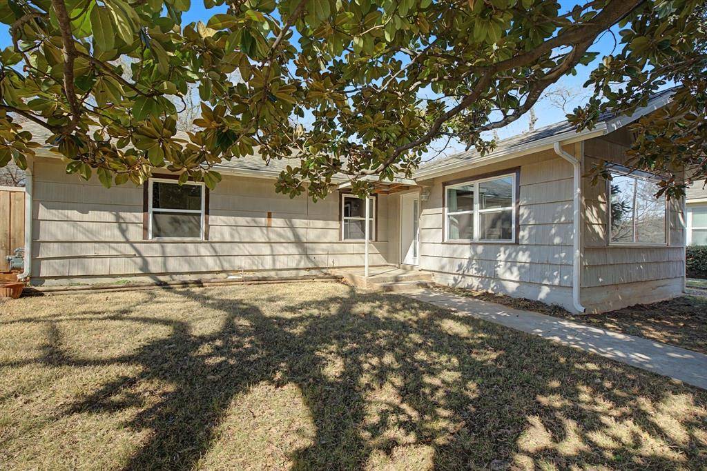 422 N Pecan Street, Arlington, TX 76011