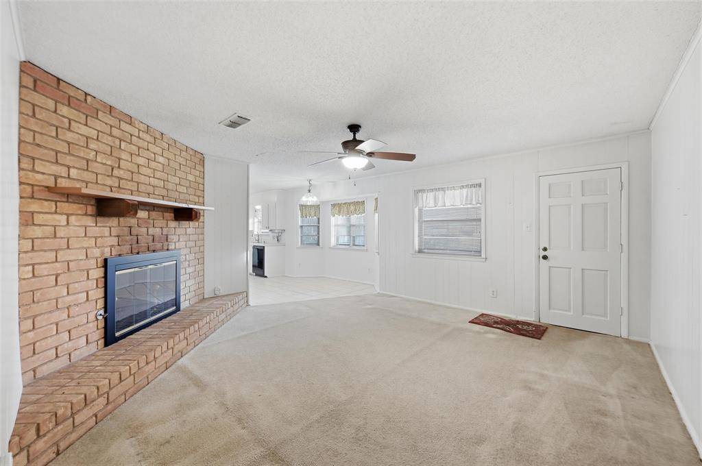 2903 Ashbury Drive, Arlington, TX 76015