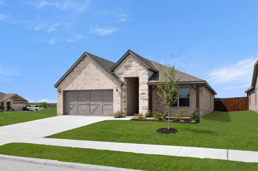 1912 Seminole Drive, Cleburne, TX 76033