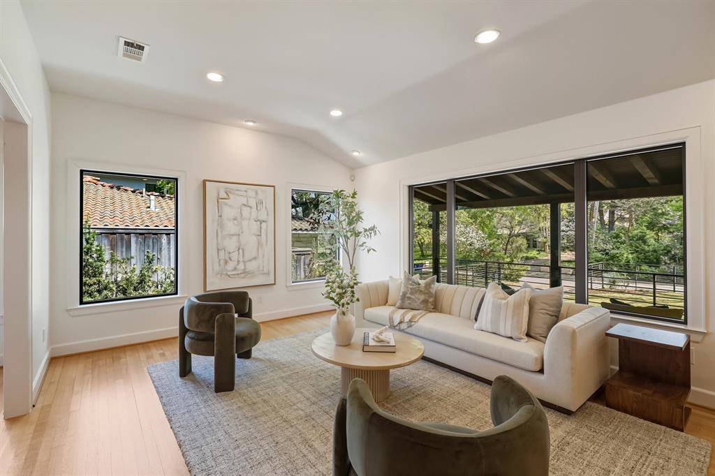 7211 Tokalon Drive, Dallas, TX 75214