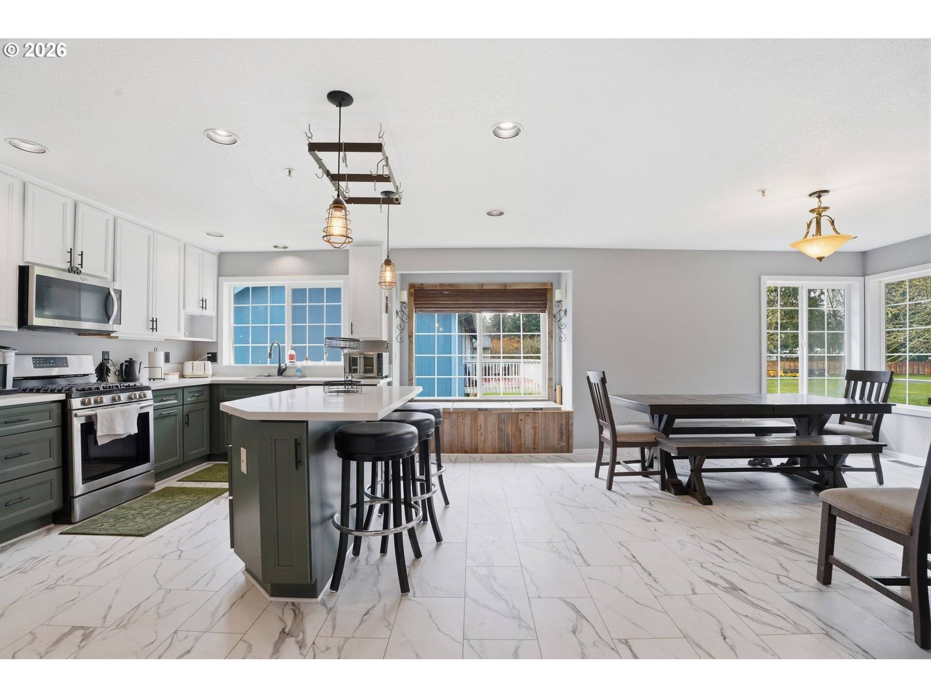 1302 CHERRY ST, Vernonia, OR 97064