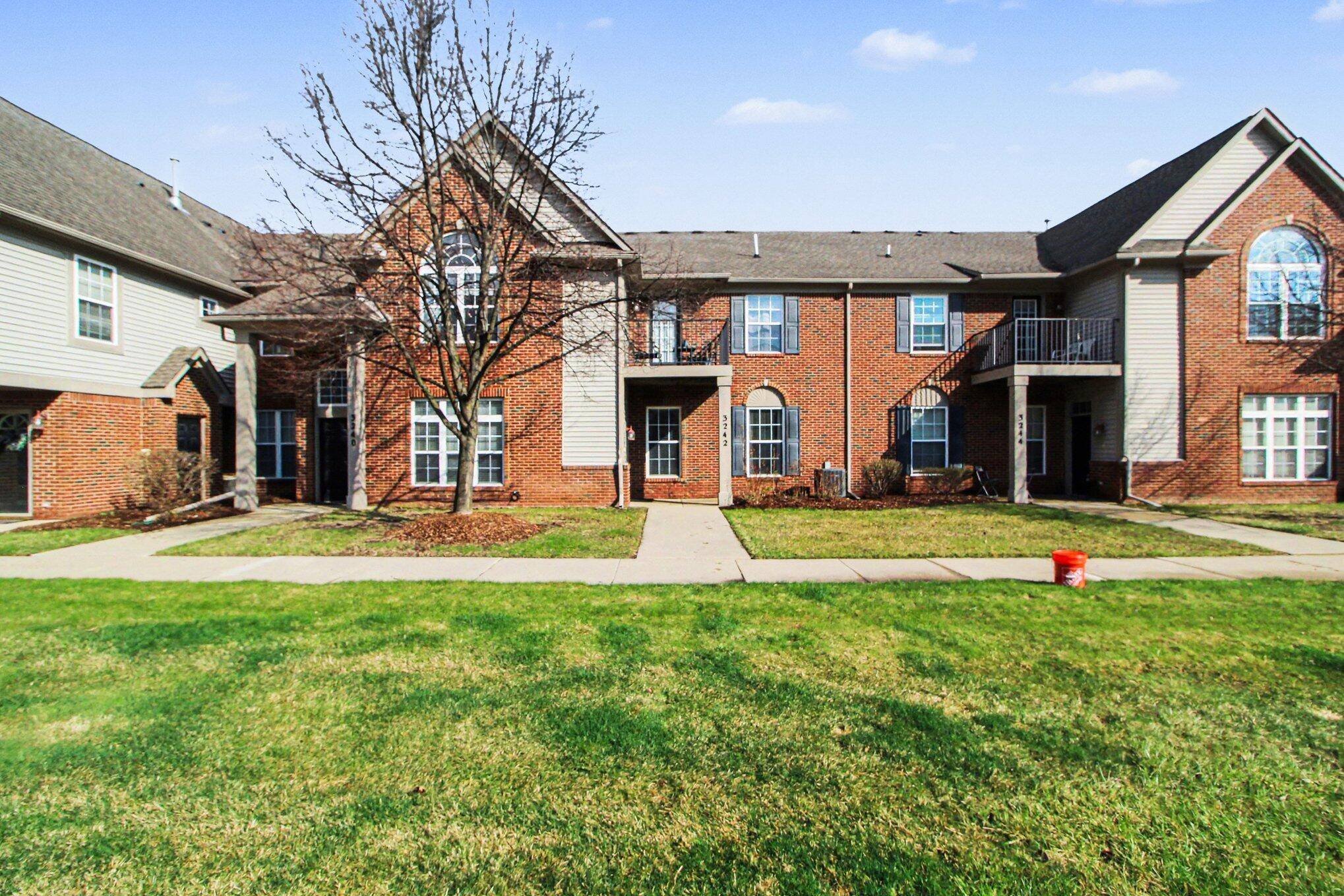 3242 Primrose LN, Pittsfield Charter Twp, MI 48197