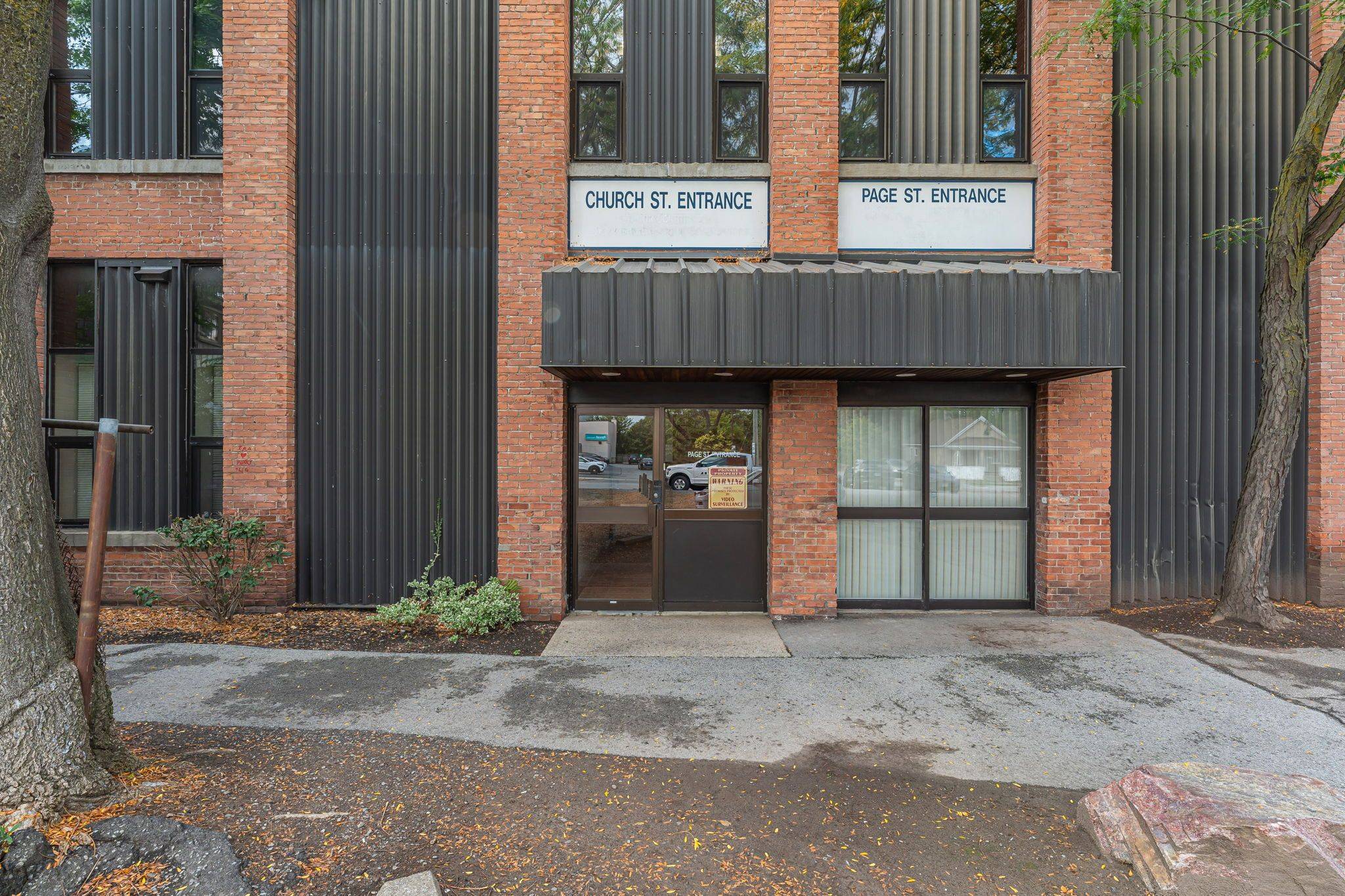 243 Church ST #210, St. Catharines, ON L2R 3E8