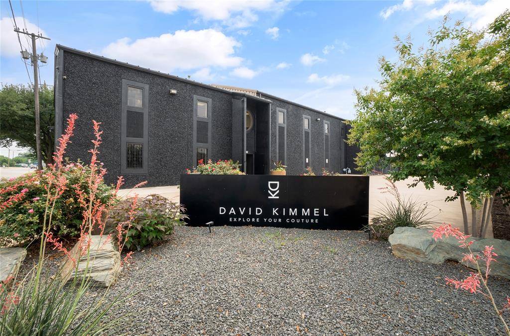 3500 Easy Street, Dallas, TX 75247