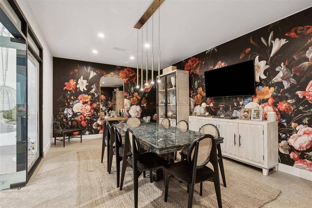 3500 Easy Street, Dallas, TX 75247