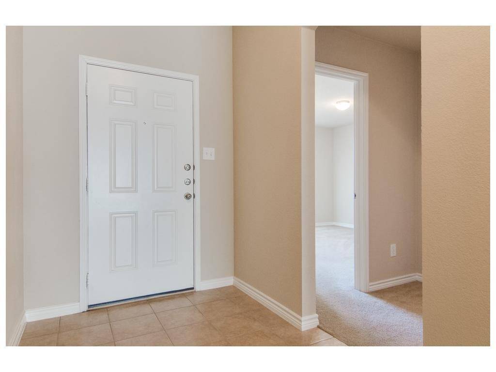 9117 Nathan Drive, White Settlement, TX 76108