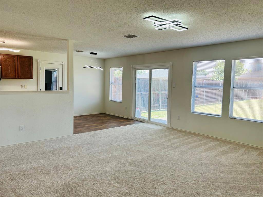 765 Lowe Drive, Cedar Hill, TX 75104