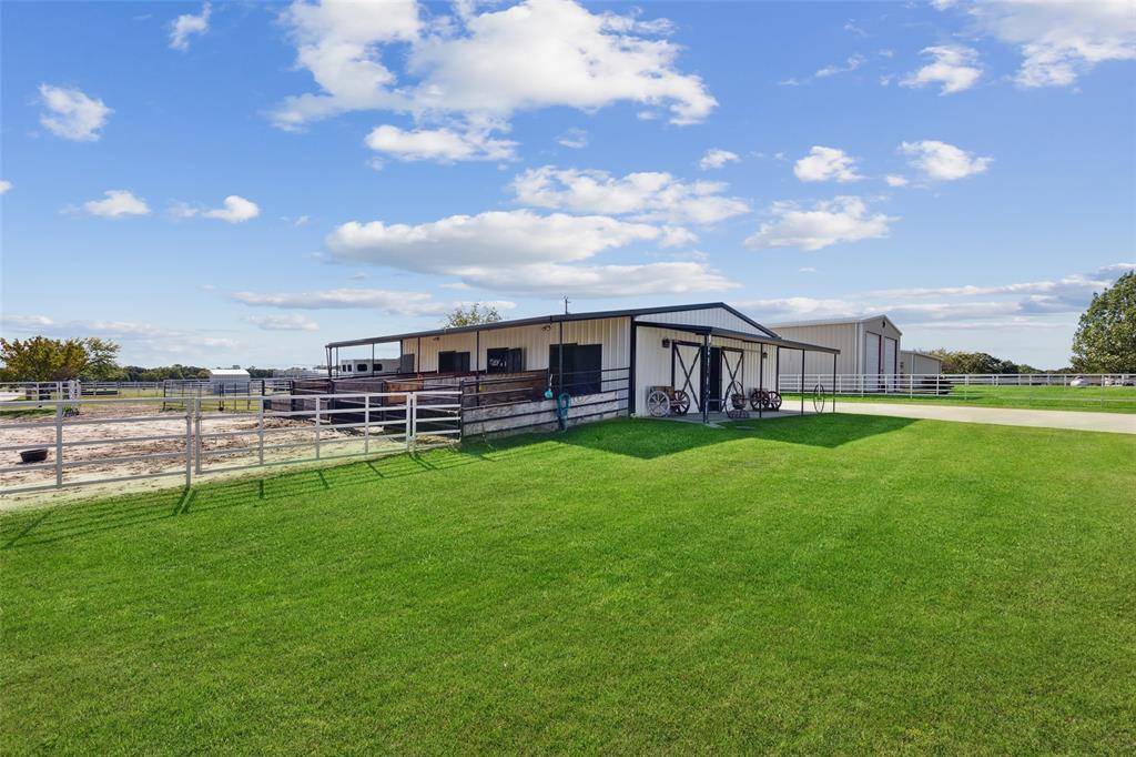 7765 Reed Road, Azle, TX 76020