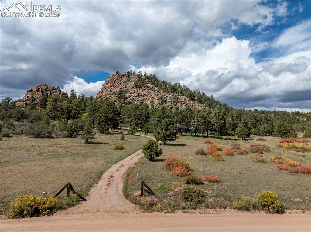 1828 Sioux RD, Florissant, CO 80816