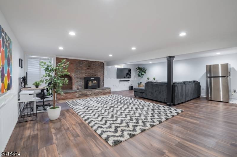 224 Gates Ave, Long Hill Twp., NJ 07933