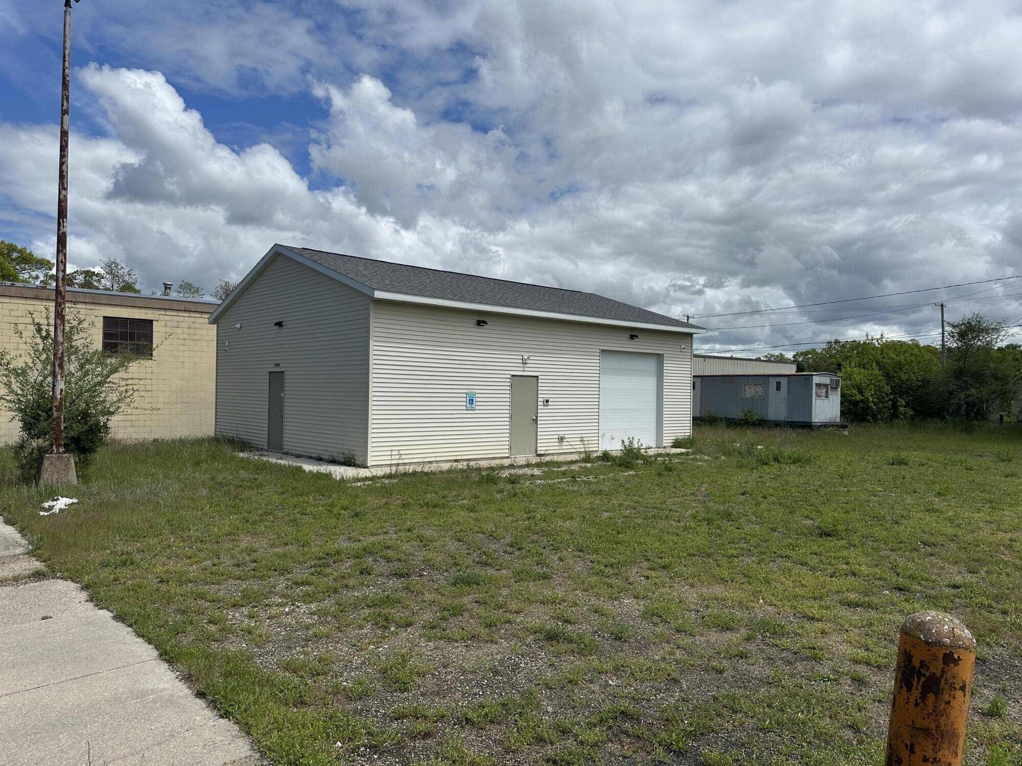 1984 Jefferson ST, Muskegon City, MI 49441