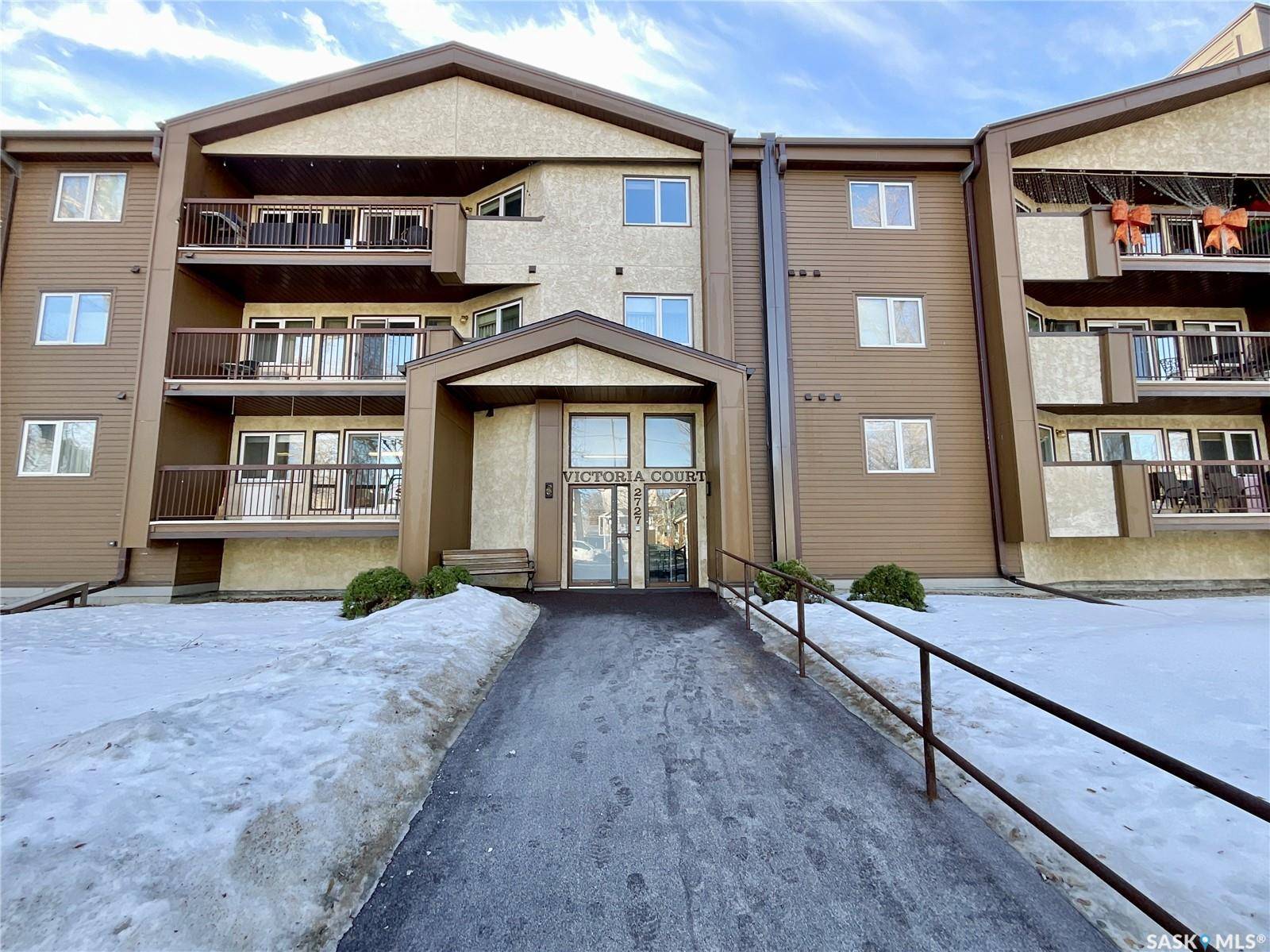 2727 VICTORIA AVENUE #107, Regina, SK S4T 1K4
