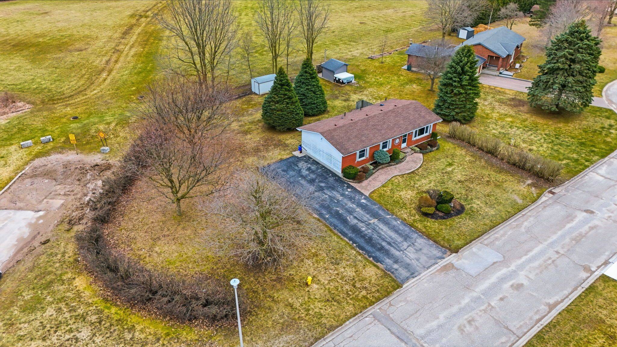284 MANOR RD, North Huron, ON N0G 2W0