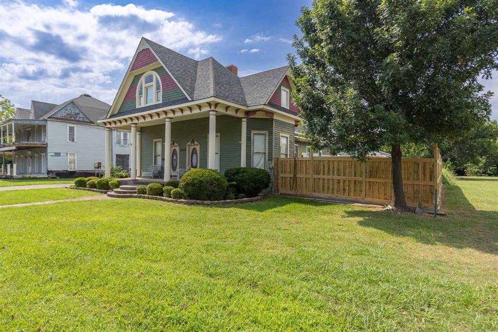 404 E Main Street, Ladonia, TX 75449