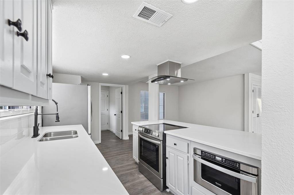 5028 Groom Lane, Dallas, TX 75227