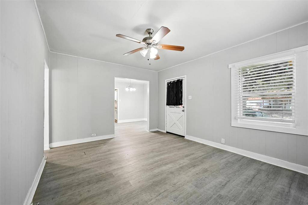 204 Graham Avenue, Bonham, TX 75418