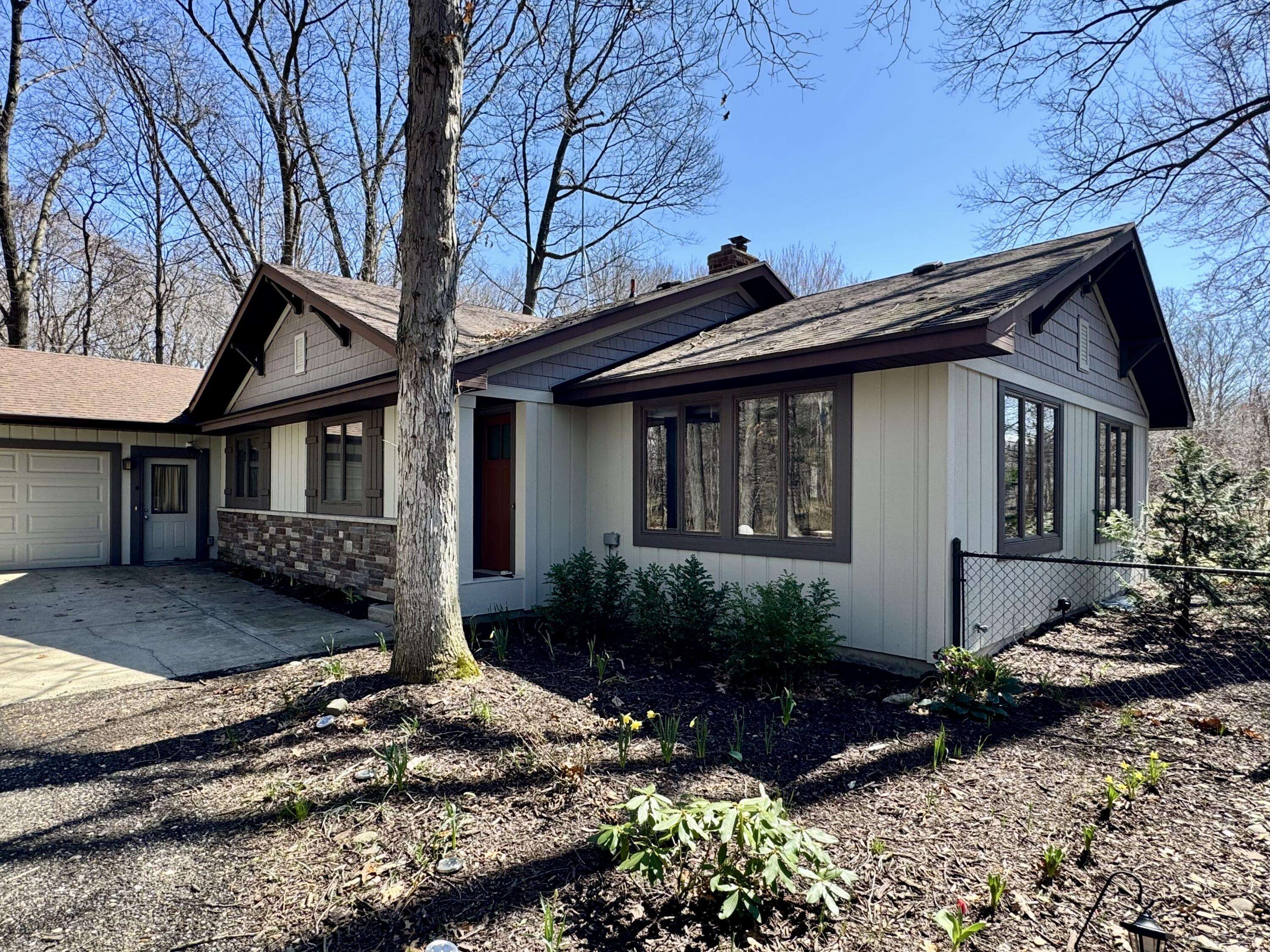 6565 Riverside RD, Saugatuck Twp, MI 49408