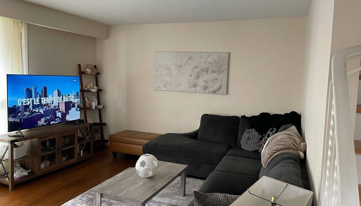 4026 Longmoor DR #12, Burlington, ON L7L 1X2