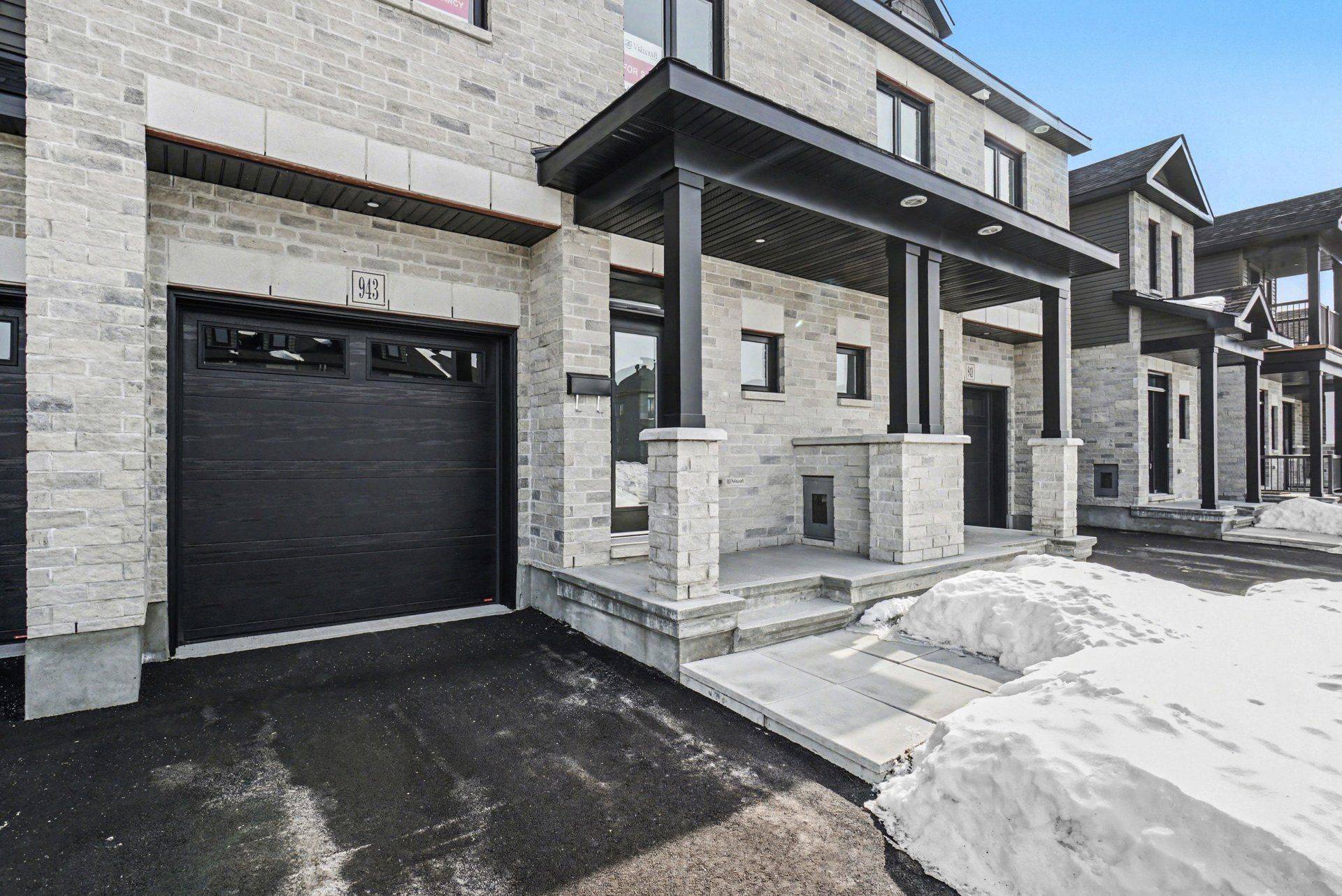 943 Cologne ST, Russell, ON K0A 1W0