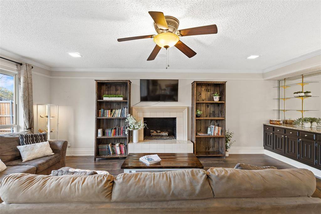 1105 E Spring Valley Road, Richardson, TX 75081