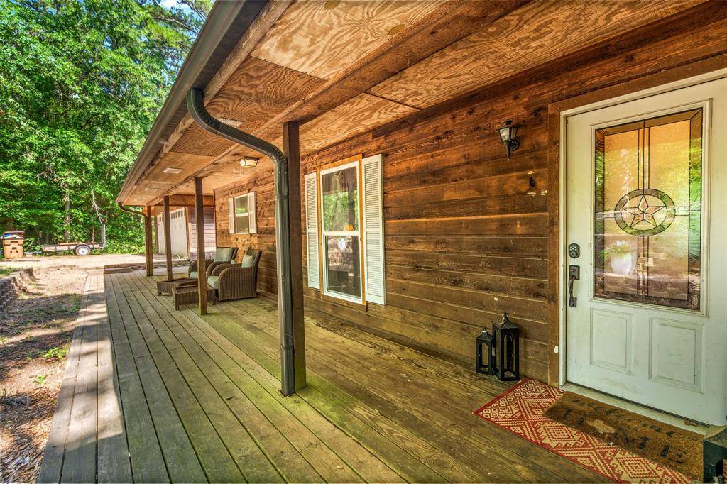 237 Saddleback Lane, Holly Lake Ranch, TX 75765