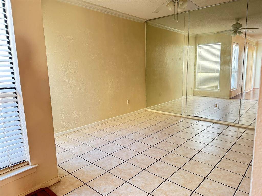 2904 Southern Cross Drive, Garland, TX 75044