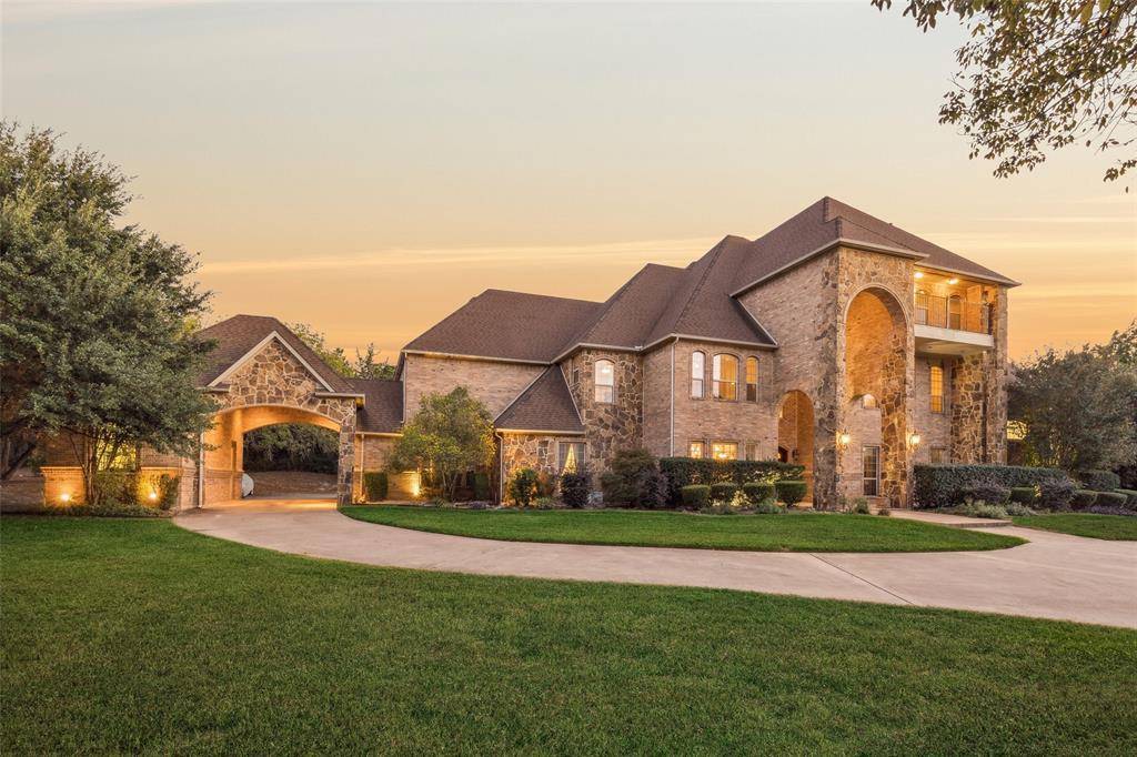 1616 Promontory Drive, Cedar Hill, TX 75104