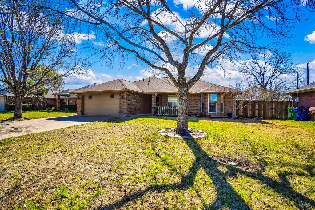 300 Morene Avenue, Waxahachie, TX 75165