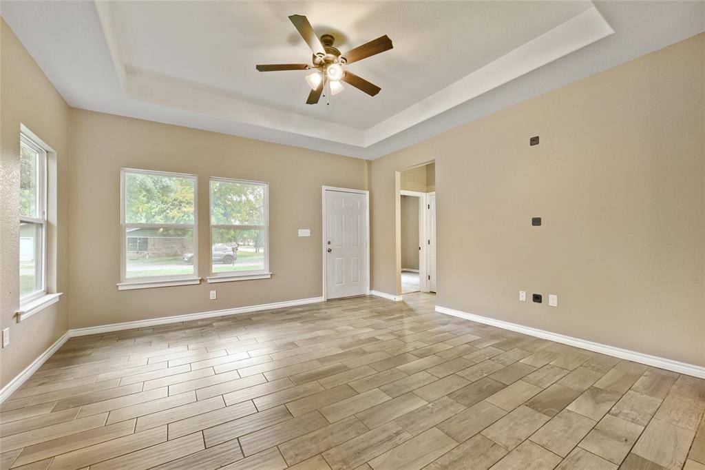 1101 Baird Street, Cleburne, TX 76033